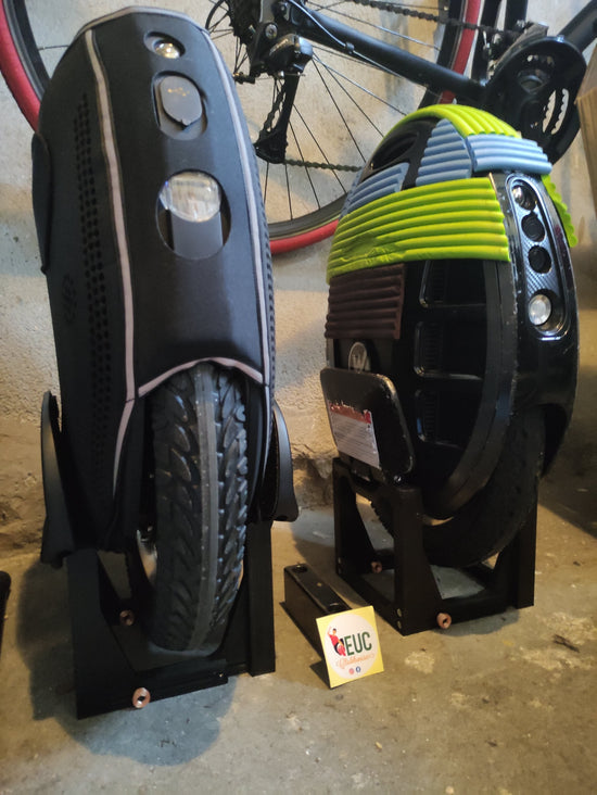 Éco Stand® socles, dock, stand, support pour roues électriques, wheels, gyroroues du marché. Un investissement sur la durée!